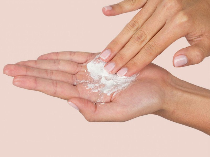 Baking soda được sử dụng để làm mờ nám