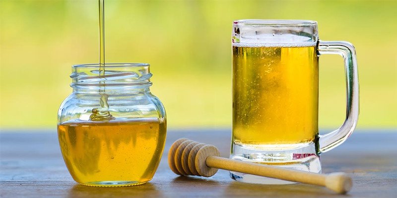 Bí quyết làm mặt nạ dưỡng da từ bia và mật ong tại nhà