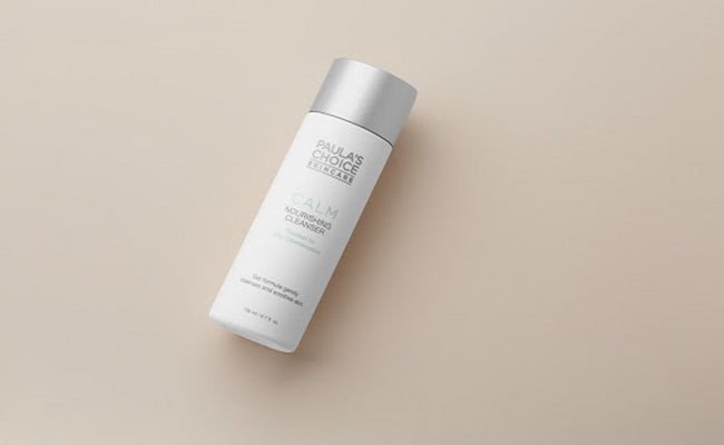 Chai sữa rửa mặt Calm Nourishing Cleanser Normal to Oily/Combination, giải pháp cho da hỗn hợp thiên dầu.