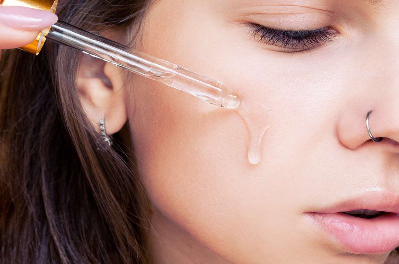 Công dụng của huyết thanh trị mụn làm sạch da mụn