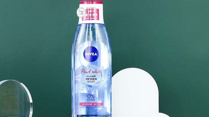 Công dụng nước tẩy trang Nivea