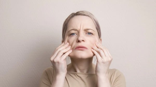 Dấu hiệu lão hóa trên da phụ nữ sau tuổi 25