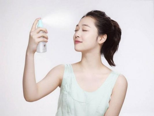 Dưỡng ẩm là bước quan trọng trong chăm sóc da mụn