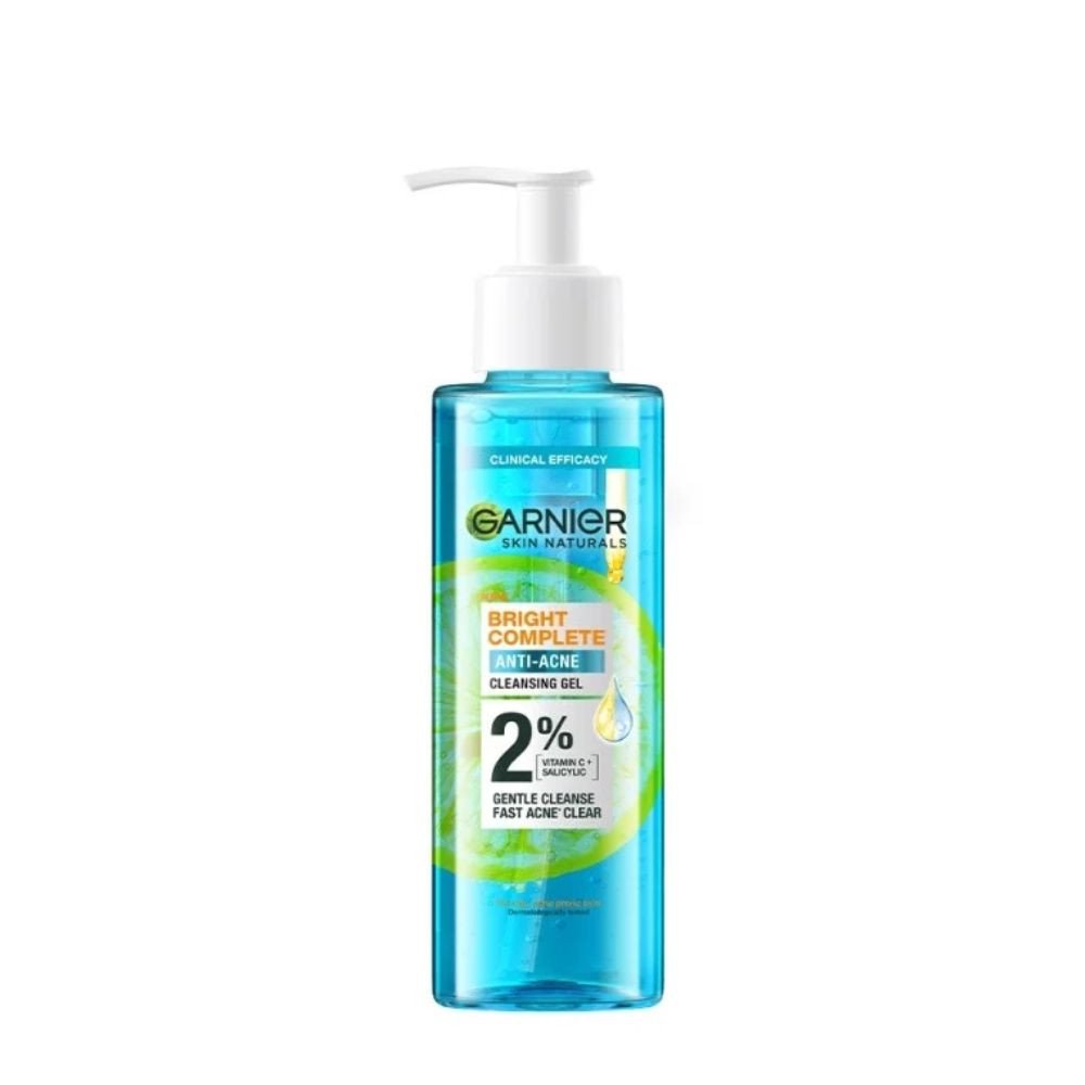 gel rửa mặt Garnier trị mụn làm sáng da
