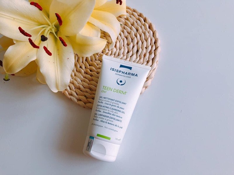 Gel rửa mặt lành tính Isis Pharma hỗ trợ giảm nhờn và mụn hiệu quả