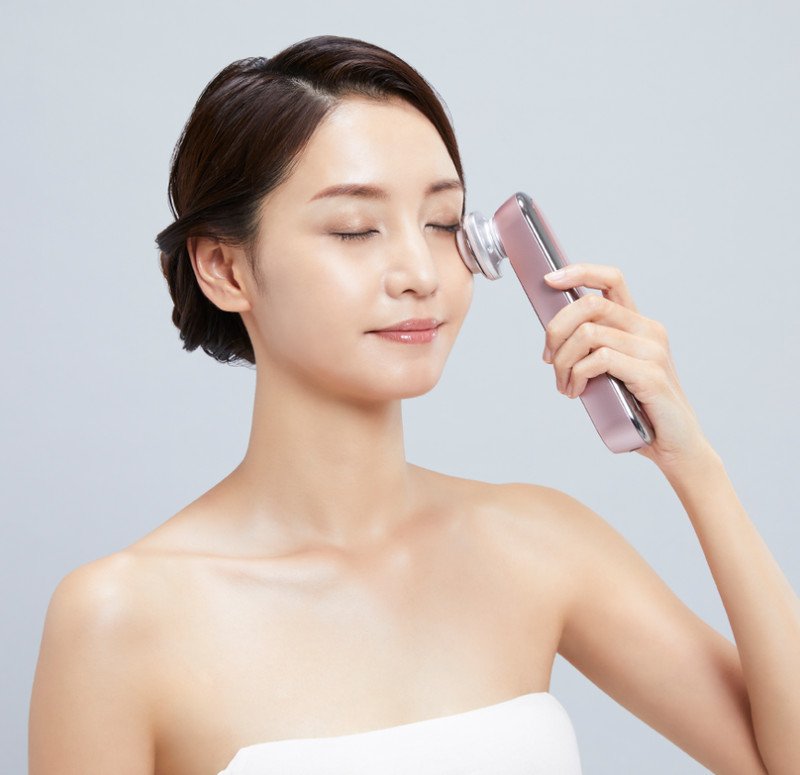 Hướng dẫn chọn mua máy nâng cơ mặt chất lượng cao cho làn da