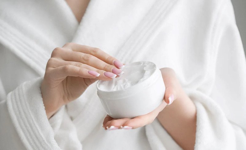 Hướng dẫn sử dụng huyết thanh trị mụn đúng cách
