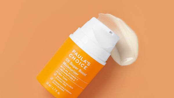 Kem dưỡng ẩm chứa Vitamin C giúp phục hồi và tăng cường độ đàn hồi cho da nhạy cảm