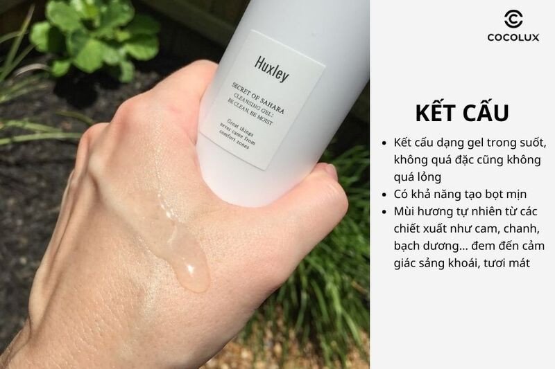 Kết cấu dạng gel trong suốt của sữa rửa mặt Huxley