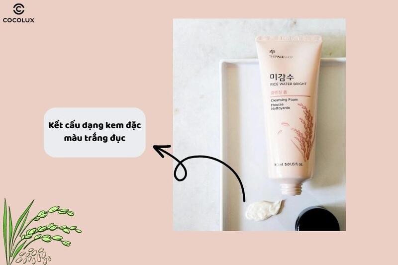 Kết cấu dạng kem đặc của sữa rửa mặt gạo The Face Shop