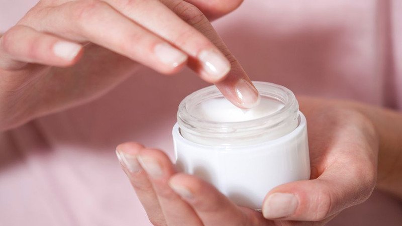 Kết hợp serum với kem dưỡng ẩm