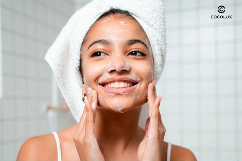 Khả năng tạo bọt mịn của sữa rửa mặt Eucerin Pro ACNE Solution