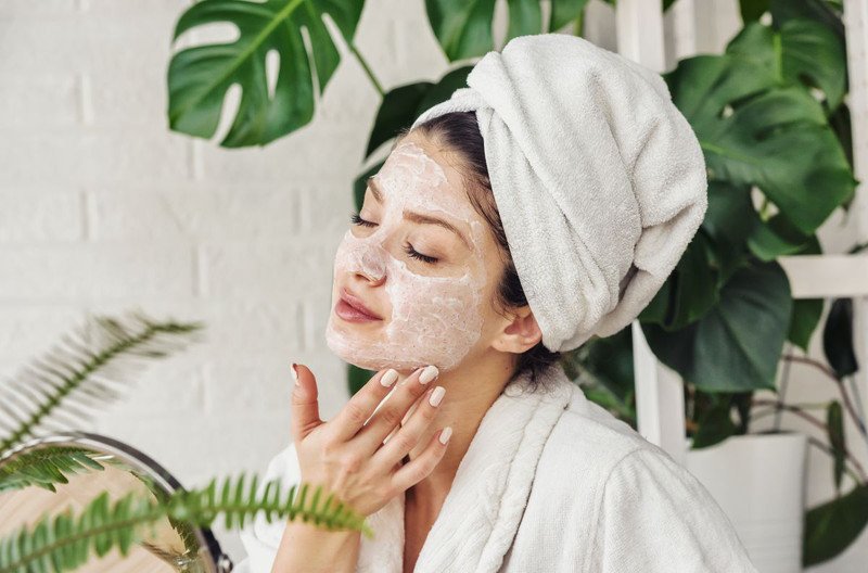 Khoảng thời gian lý tưởng giữa các bước dưỡng da serum và mặt nạ