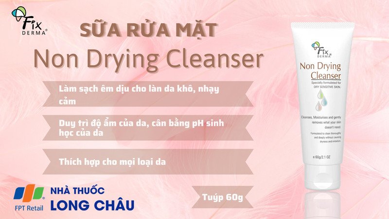 lựa chọn sữa rửa mặt chuyên biệt cho làn da khô và dễ kích ứng