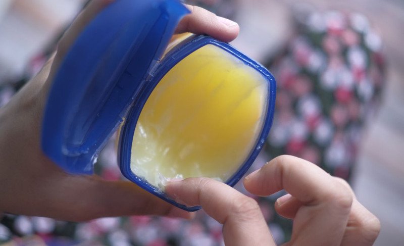 Lưu ý lựa chọn Vaseline phù hợp loại da mặt