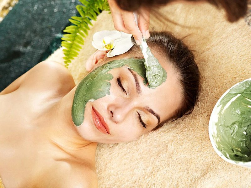 Mặt nạ diếp cá tự nhiên giúp làm mờ thâm nám và trẻ hóa làn da