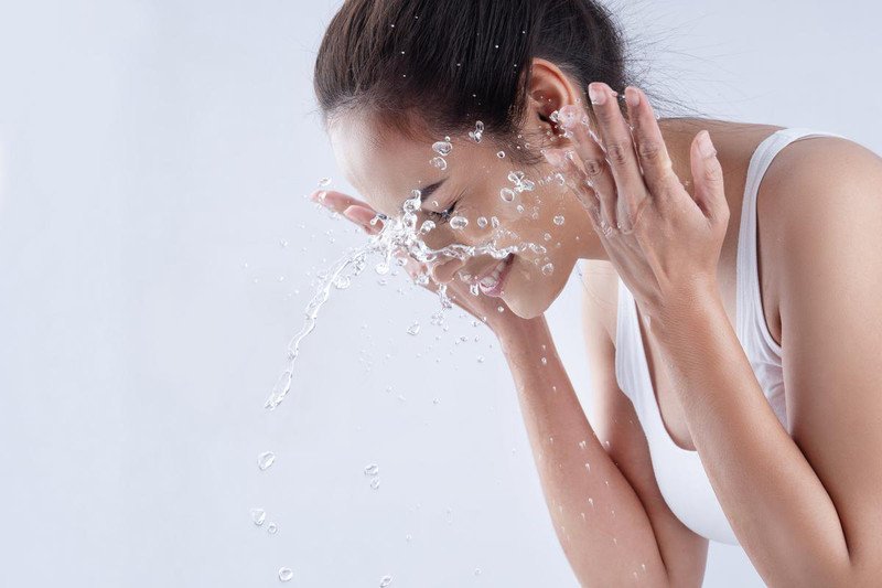 Phân biệt cách dùng vitamin E dạng dầu và serum cho da mặt