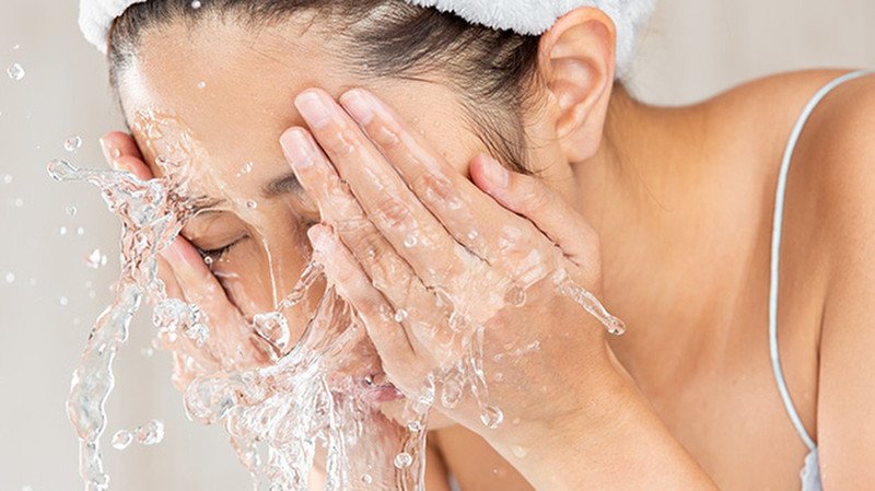 Rửa mặt đúng cách