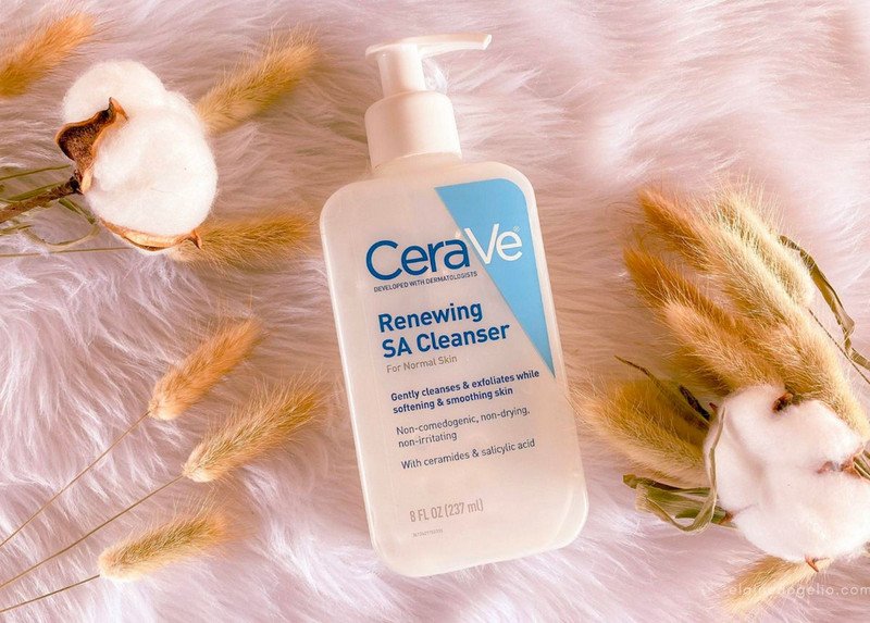Sản phẩm sữa rửa mặt Cerave dịu nhẹ, chuyên sâu cho da, an toàn khi lựa chọn sữa rửa mặt cho bà bầu