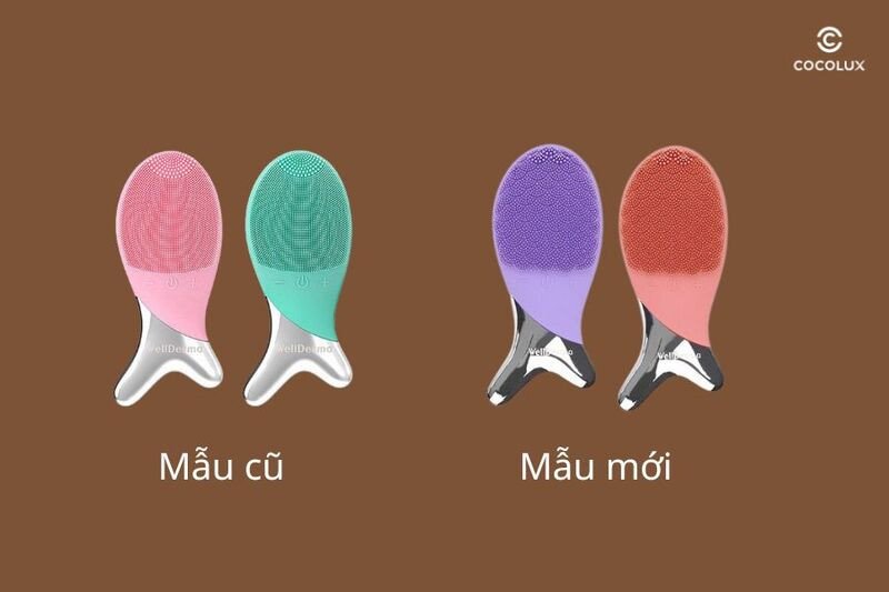So sánh chi tiết thiết kế và đầu cọ của máy rửa mặt Wellderma mẫu cũ và mẫu mới, thể hiện sự cải tiến.
