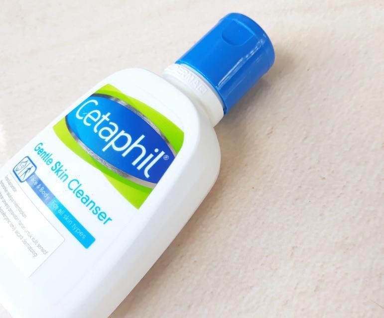 Sữa rửa mặt Cetaphil Gentle Skin Cleanser có độ pH cân bằng