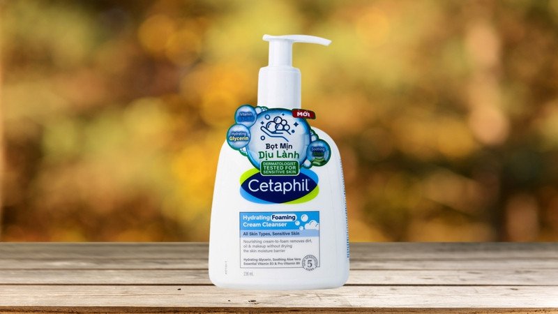 Sữa rửa mặt Cetaphil Hydrating Foaming Cream Cleanser