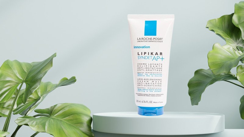 Sữa rửa mặt dưỡng ẩm La Roche-Posay hỗ trợ da cực khô