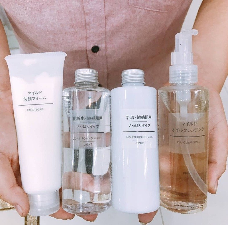 Sữa rửa mặt Muji tạo bọt