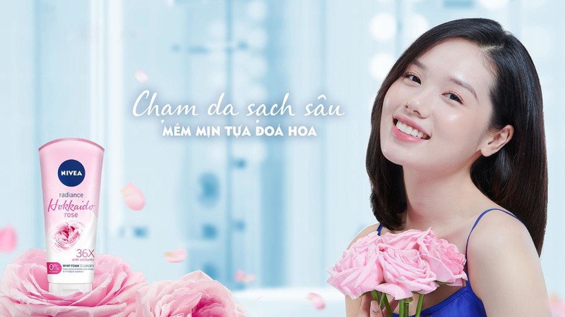 Sữa rửa mặt Nivea Hokkaido Rose Whip Foam Cleanser dịu nhẹ