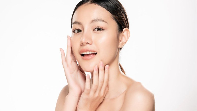 Tác dụng của xông hơi trong quy trình làm sạch sâu da mặt tại nhà