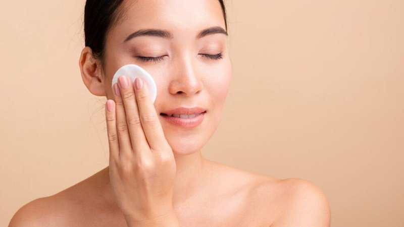 tẩy trang đúng cách cho người không trang điểm
