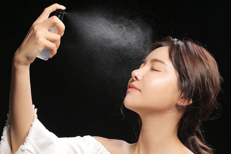 Thứ tự sử dụng xịt khoáng và serum để tối ưu hiệu quả
