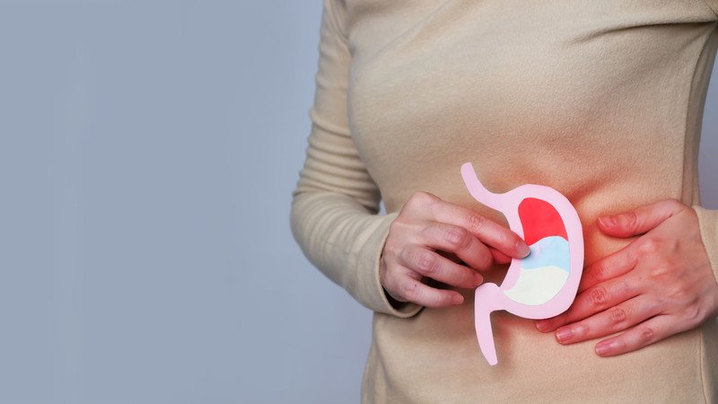 Thuốc giảm đau có thể gây ra tác dụng phụ như viêm loét dạ dày