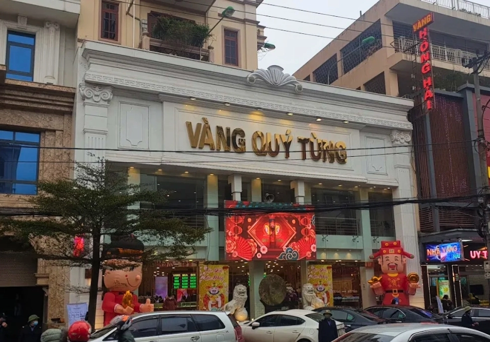 Giới thiệu về cửa hàng Vàng Quý Tùng Thái Nguyên