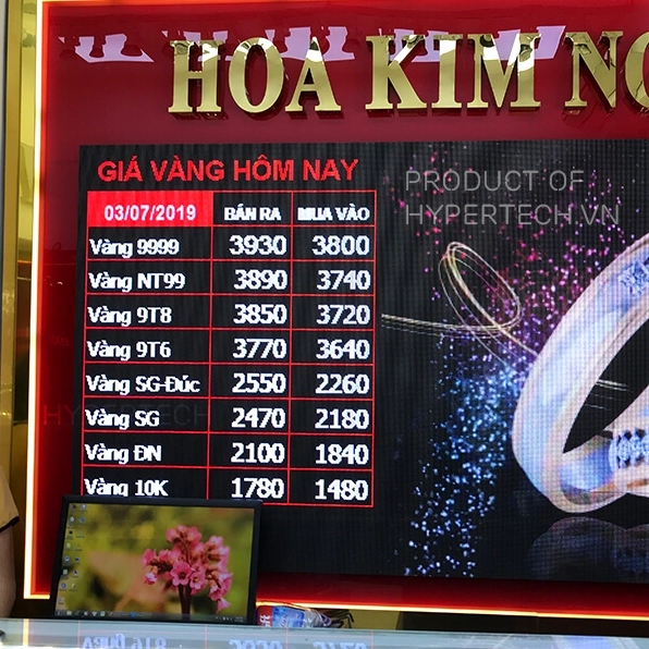 Giá Vàng Hoa Kim Nguyên Đà Nẵng Hôm Nay 2026: Dự Báo Và Phân Tích Quầy giao dịch vàng tại cửa hàng