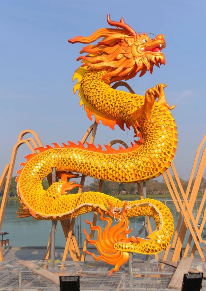 Rồng Vàng Huế: Biểu Tượng May Mắn và Văn Hóa Độc Đáo Tượng Rồng Vàng Huế mang ý nghĩa phong thủy
